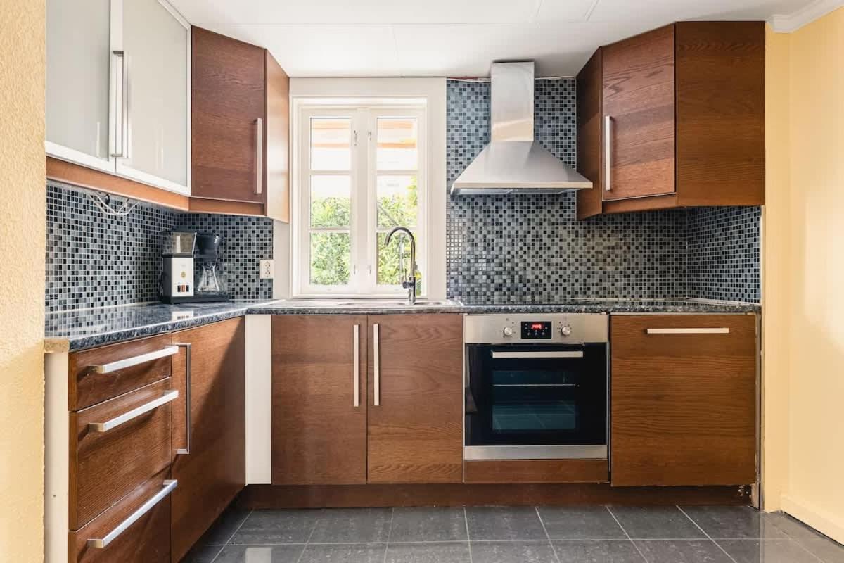 Dinbnb Homes I #1 Bnb In Bergen I Jacuzzi & Parking & Location Bagian luar foto